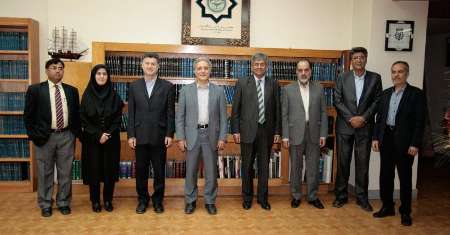 رئیس دانشگاه تهران: از همکاری علمی با هند استقبال می کنیم