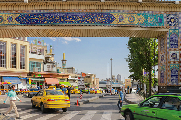 تجریش یکی از محله های کلانشهر تهران است.